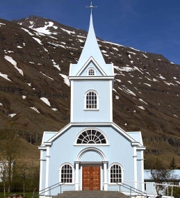 Seydisfjördur - Kirche